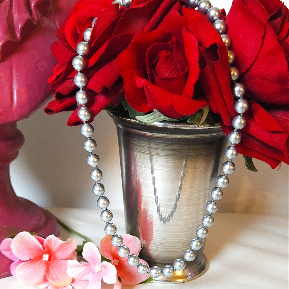 Silver Glass Pearl Beaded Necklace Silver Tone Clasp 18"